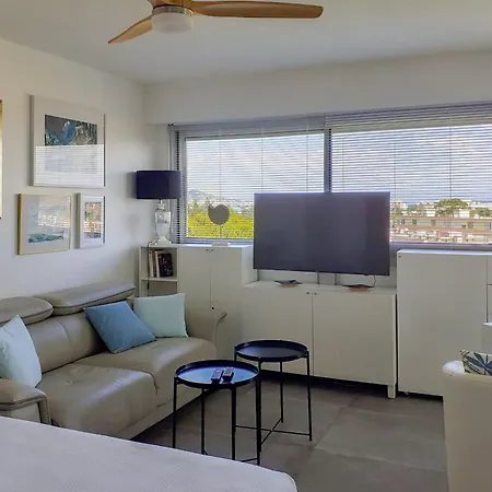 Charming - 2 Pers Close To Cannes 아파트